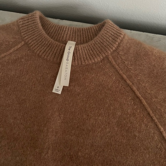 Aritzia Cashmere Sweater - The Group Babaton - Picture 5 of 10